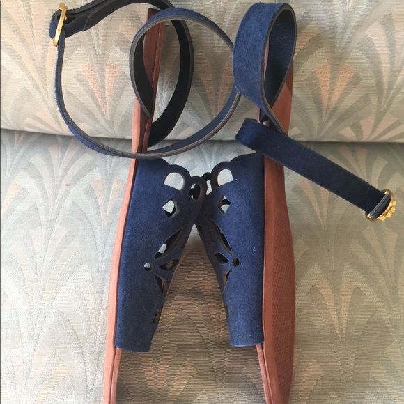 Tory Burch New May Suede Sandal - Picture 5 of 14